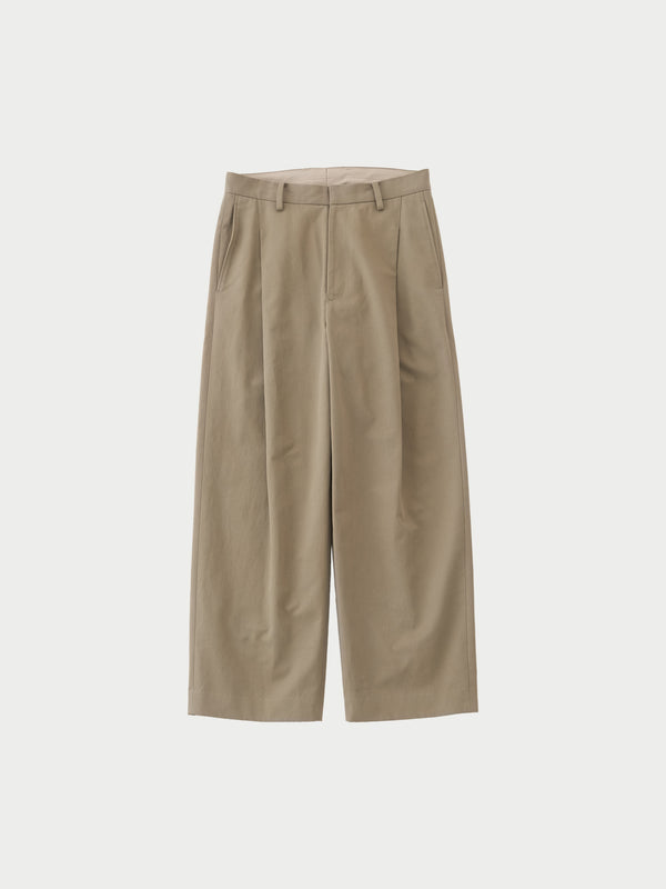 1 tuck pants